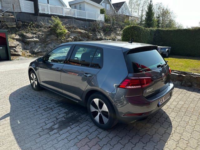 WVWZZZAUZJW906371 2018 VOLKSWAGEN GOLF-2