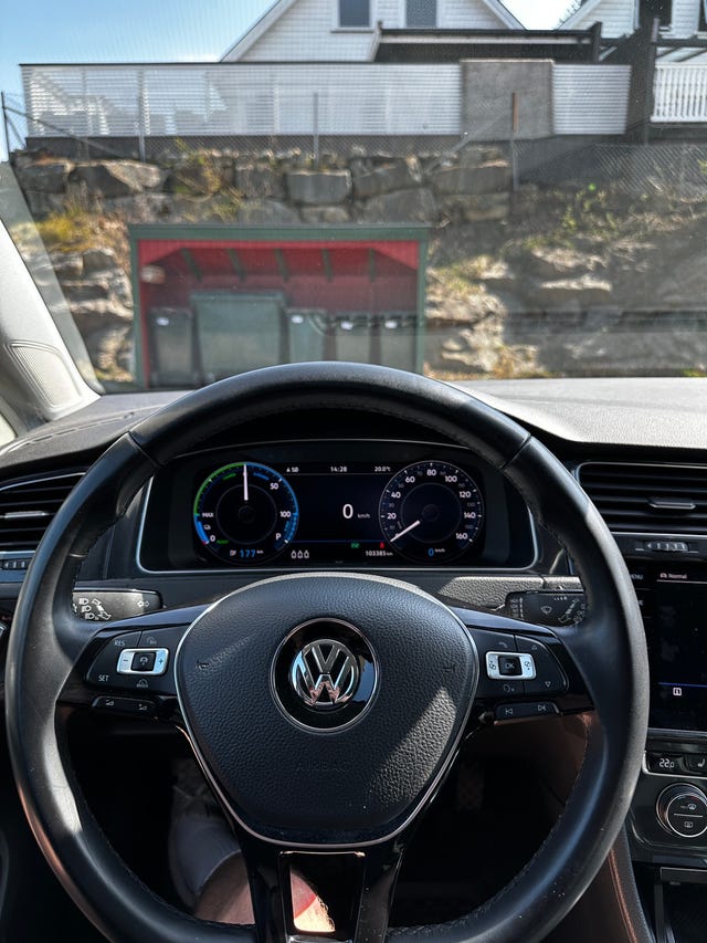 2018 VOLKSWAGEN GOLF - 15