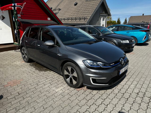 WVWZZZAUZJW906371 2018 VOLKSWAGEN GOLF-5