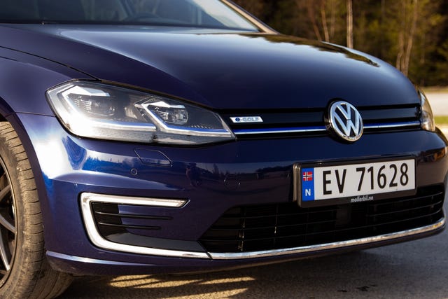 WVWZZZAUZKW915015 2019 VOLKSWAGEN GOLF-0