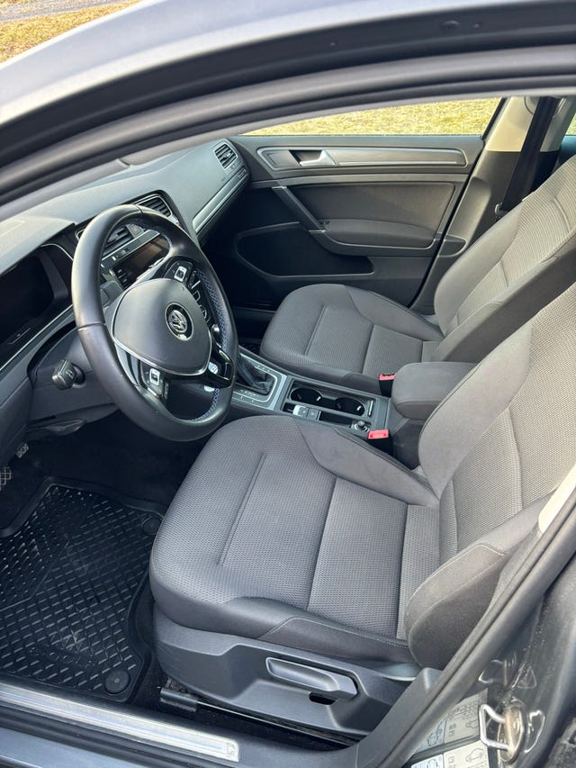 2019 VOLKSWAGEN GOLF - 20