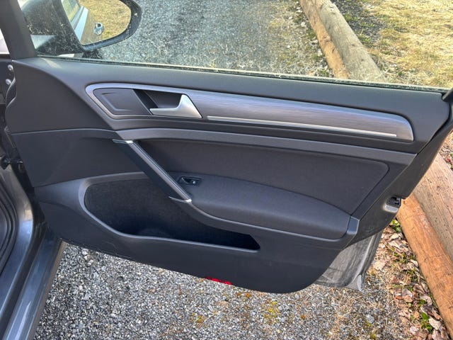 2019 VOLKSWAGEN GOLF - 18