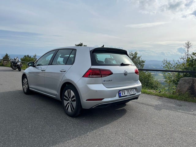 WVWZZZAUZK8912246 2019 VOLKSWAGEN GOLF-2