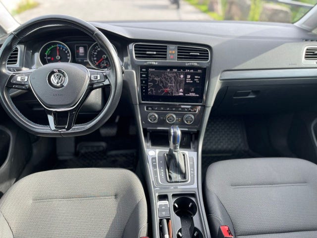 2019 VOLKSWAGEN GOLF - 14