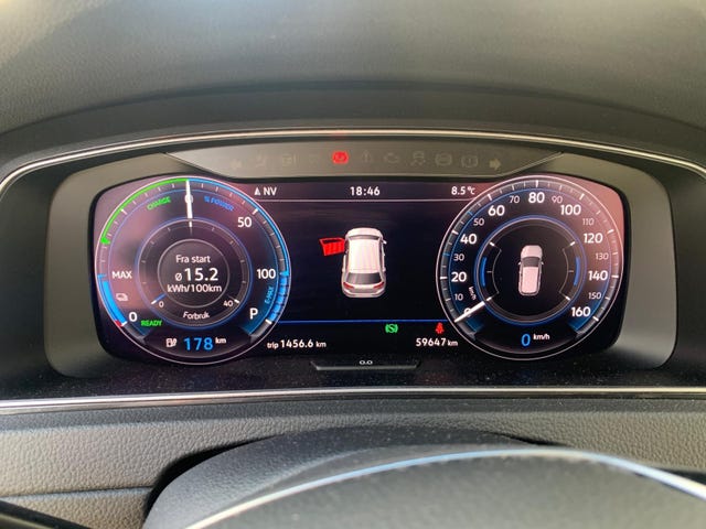 2019 VOLKSWAGEN GOLF - 8