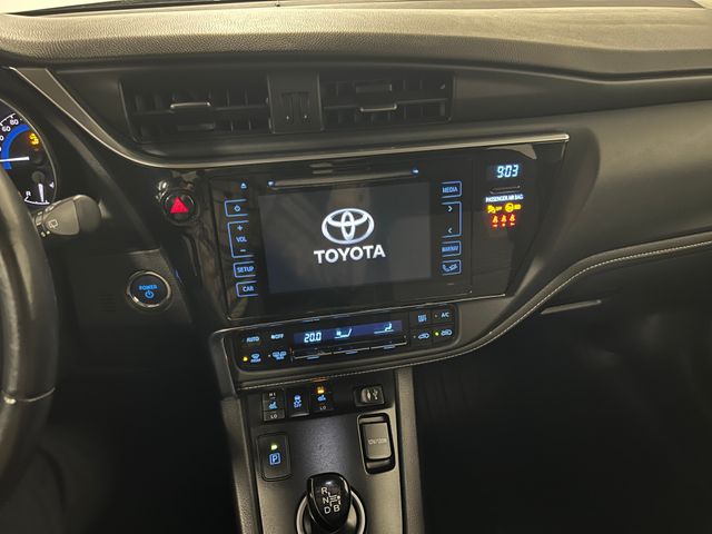 2017 TOYOTA AURIS - 21