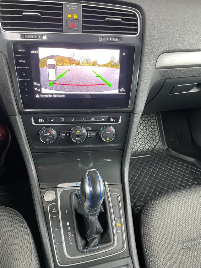 2018 VOLKSWAGEN GOLF - 9