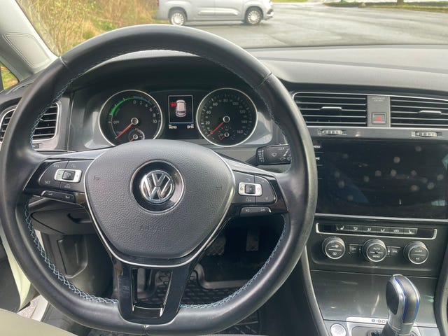 2018 VOLKSWAGEN GOLF - 10