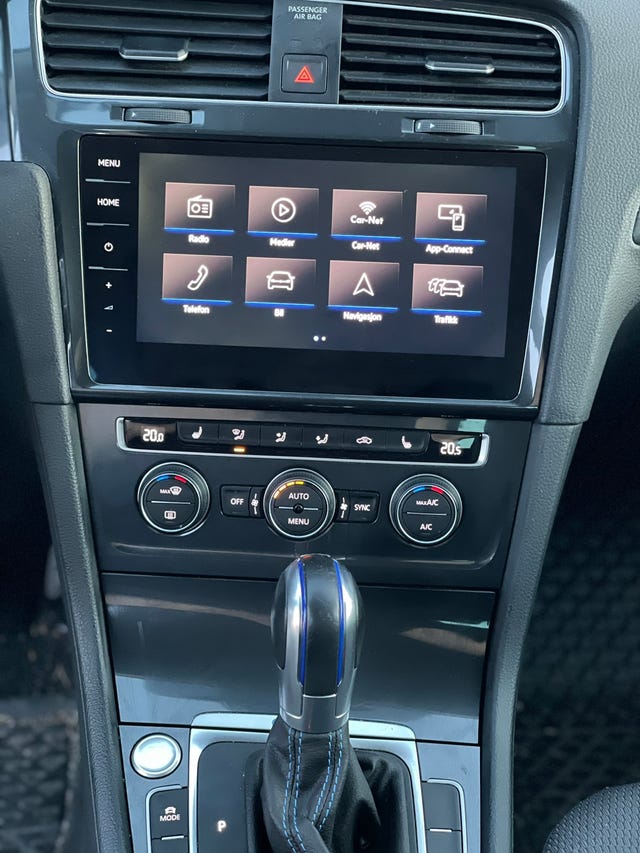 2019 VOLKSWAGEN GOLF - 10