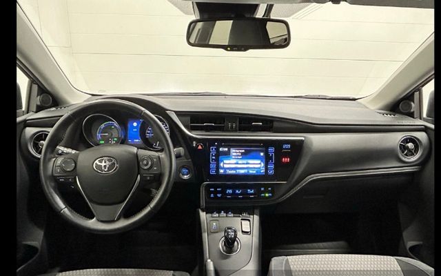 2019 TOYOTA AURIS - 17