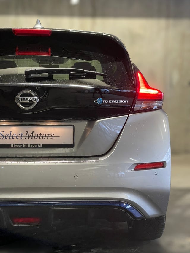2022 NISSAN LEAF - 25