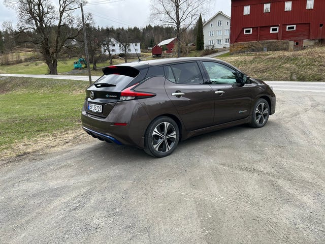 SJNFAAZE1U0038190 2018 NISSAN LEAF-4