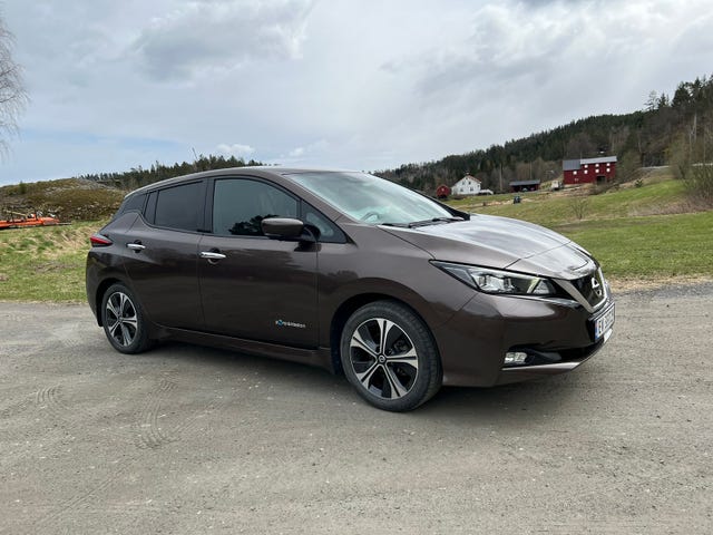 SJNFAAZE1U0038190 2018 NISSAN LEAF-2