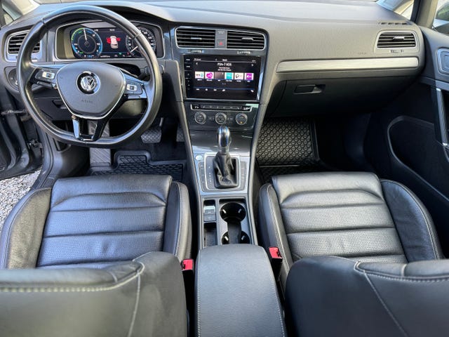 2019 VOLKSWAGEN GOLF - 7