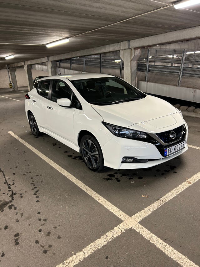2022 NISSAN LEAF - 10