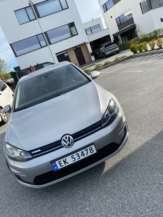 WVWZZZAUZJW901019 2018 VOLKSWAGEN GOLF-0