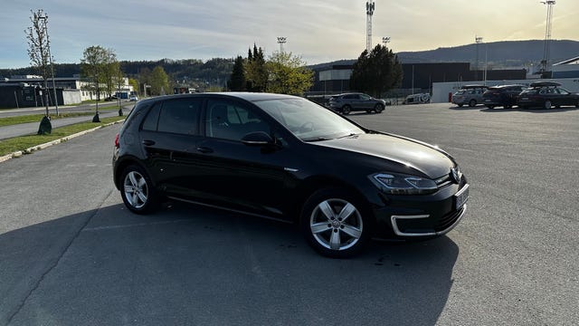2018 VOLKSWAGEN GOLF - 27