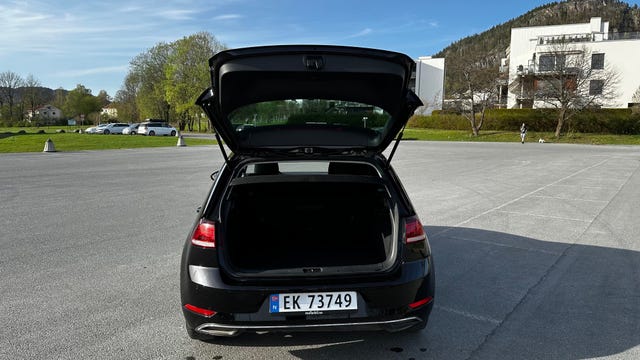 2018 VOLKSWAGEN GOLF - 25