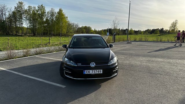 WVWZZZAUZJ8903979 2018 VOLKSWAGEN GOLF-0