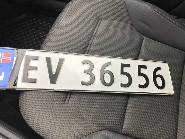 2019 VOLKSWAGEN GOLF - 17