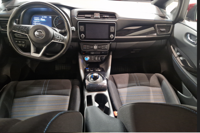 2020 NISSAN LEAF - 9