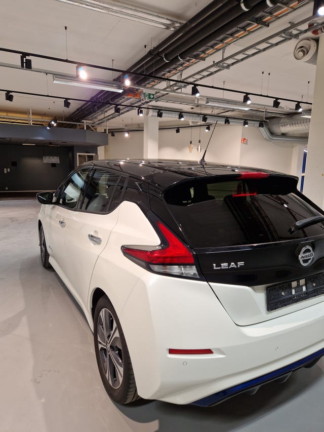 SJNFAAZE1U0111732 2020 NISSAN LEAF-4