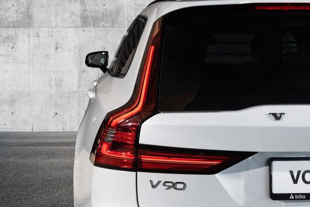 2023 VOLVO V90 - 9