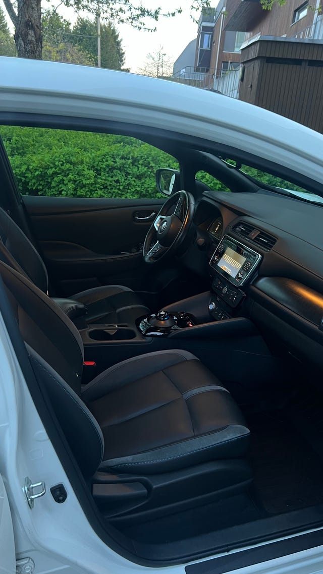 SJNFAAZE1U0027857 2018 NISSAN LEAF-5