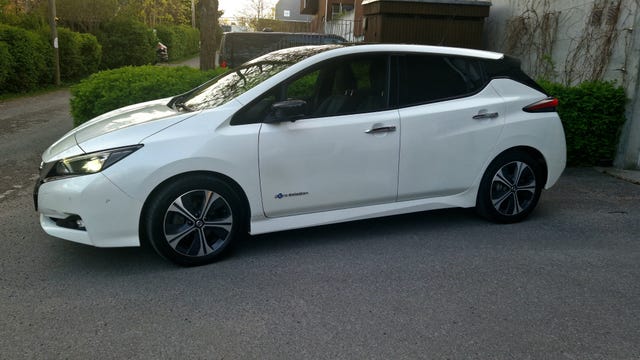 SJNFAAZE1U0027857 2018 NISSAN LEAF-3