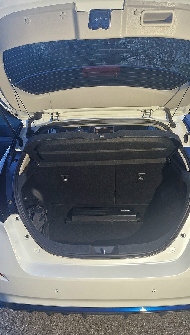 2018 NISSAN LEAF - 9