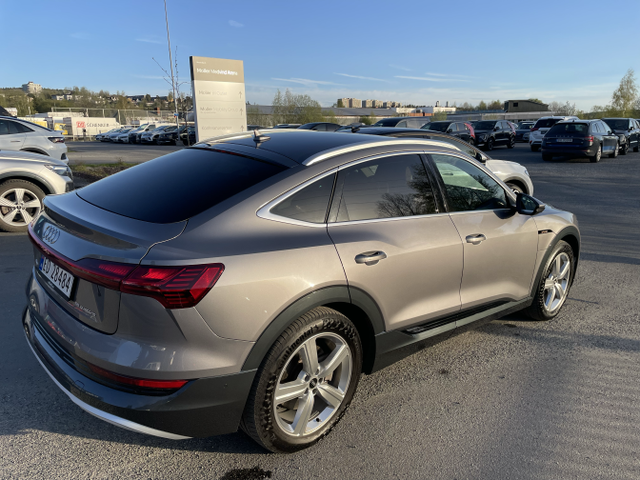 2022 AUDI E-TRON SPORTBACK - 10