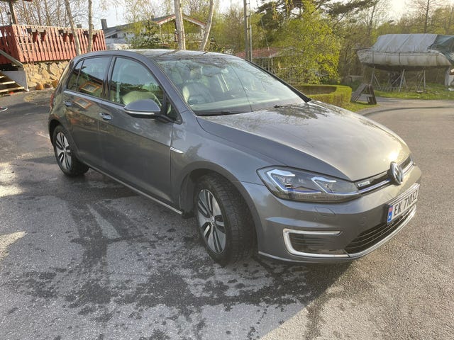 2018 VOLKSWAGEN GOLF - 30