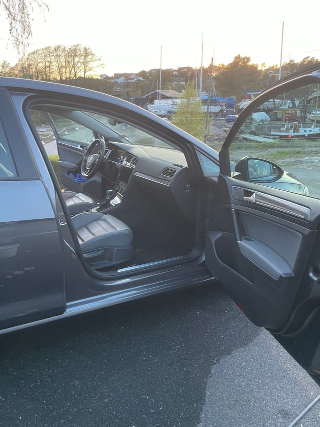 WVWZZZAUZJW906218 2018 VOLKSWAGEN GOLF-2