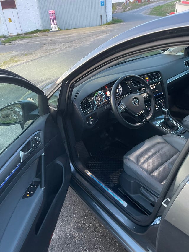2018 VOLKSWAGEN GOLF - 8