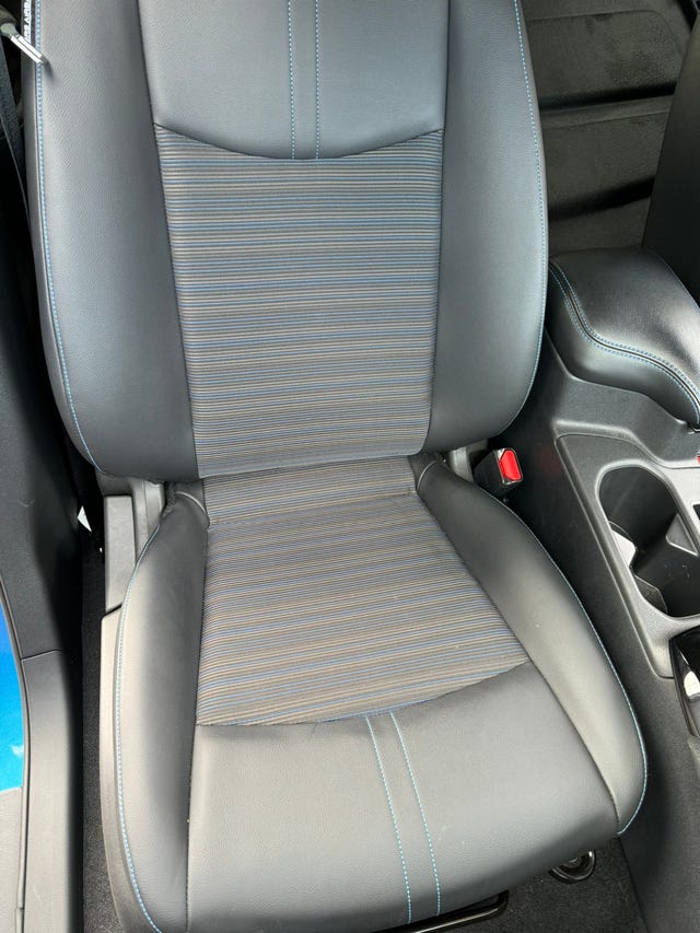 2022 NISSAN LEAF - 16
