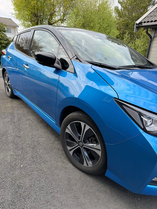 SJNFAAZE1U0147988 2022 NISSAN LEAF-2