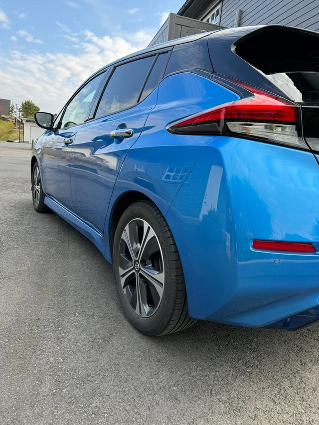 2022 NISSAN LEAF - 7