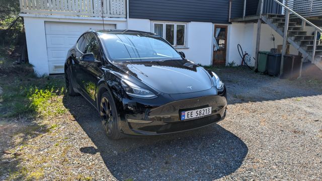 XP7YGCEK1PB049079 2022 TESLA MODEL Y-4