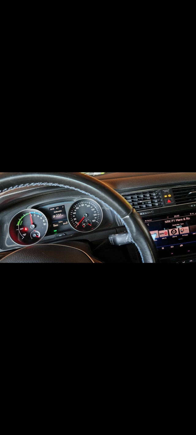 2018 VOLKSWAGEN GOLF - 9