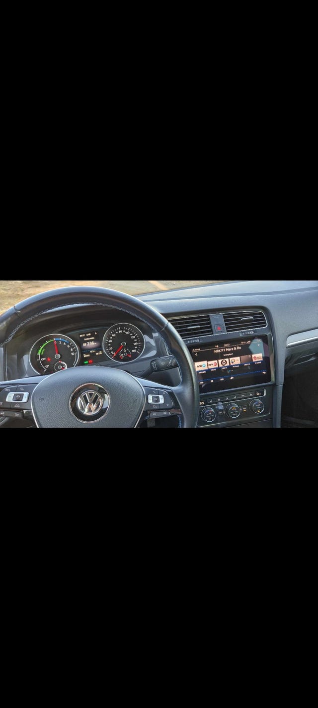 2018 VOLKSWAGEN GOLF - 10