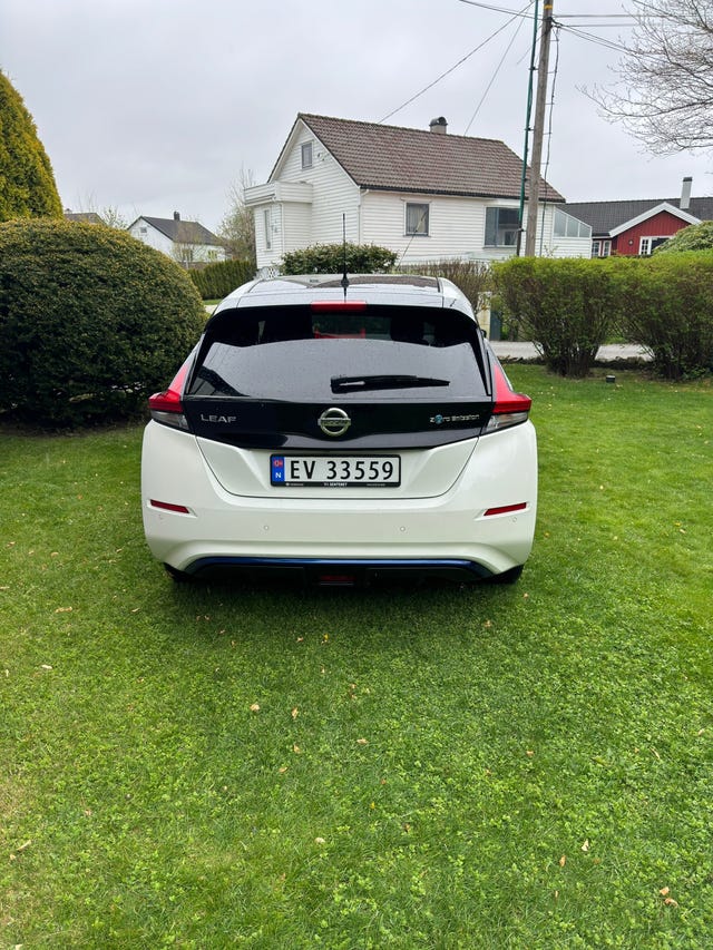 SJNFAAZE1U0028608 2018 NISSAN LEAF-5