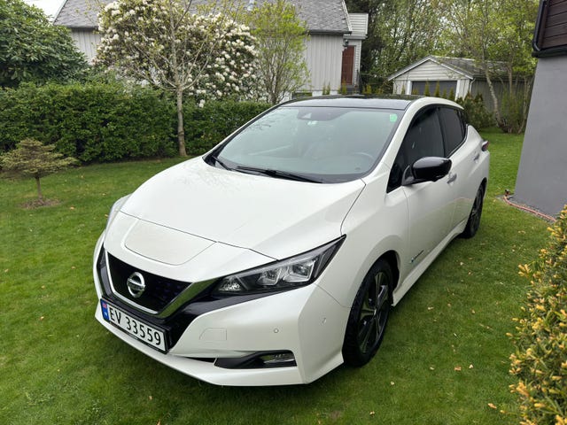 SJNFAAZE1U0028608 2018 NISSAN LEAF-2