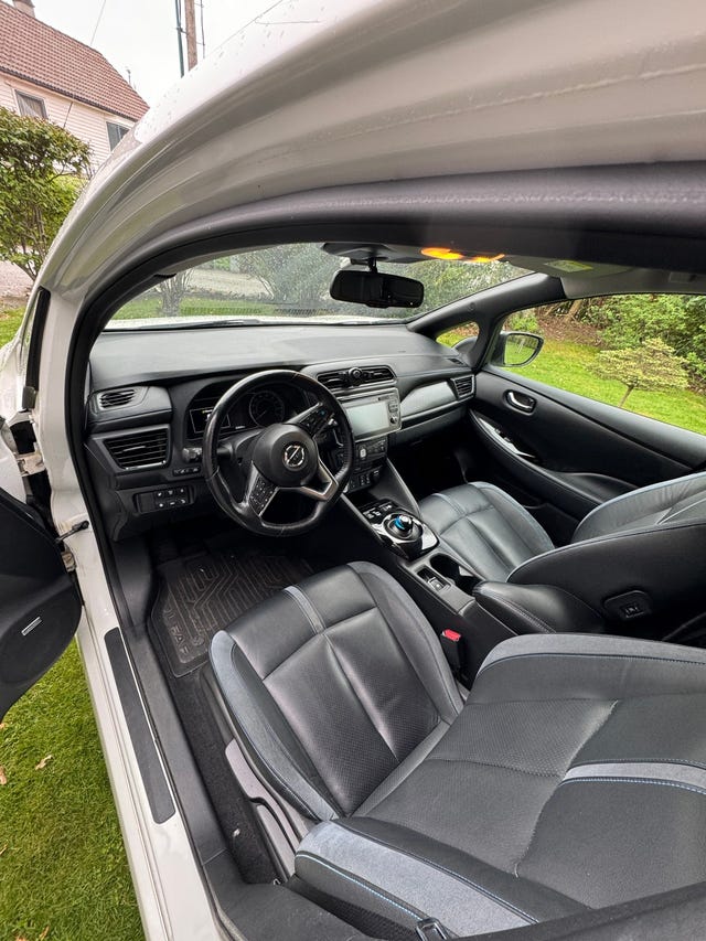 2018 NISSAN LEAF - 10