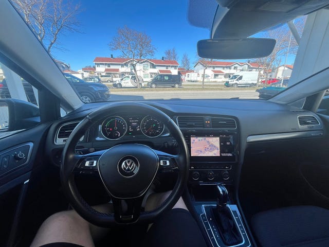 2019 VOLKSWAGEN GOLF - 14