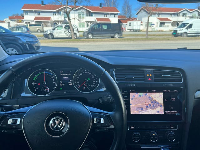 2019 VOLKSWAGEN GOLF - 15