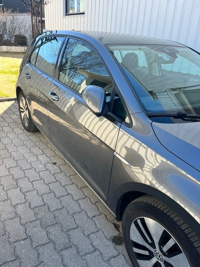WVWZZZAUZK8908975 2019 VOLKSWAGEN GOLF-2