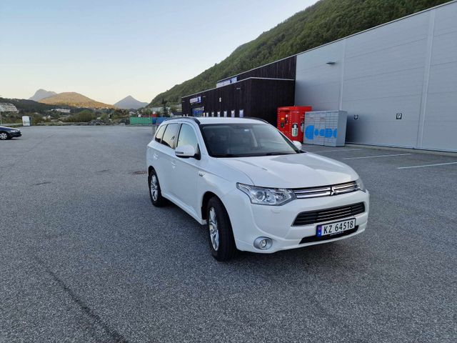 2014 MITSUBISHI OUTLANDER - 1