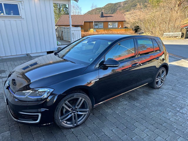 WVWZZZAUZJ8907398 2018 VOLKSWAGEN GOLF-3