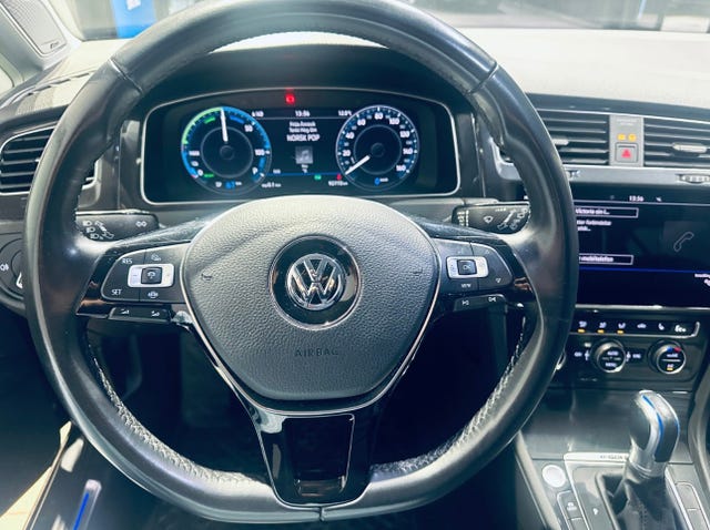 2019 VOLKSWAGEN GOLF - 7