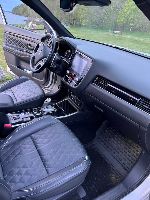 2020 MITSUBISHI OUTLANDER - 17